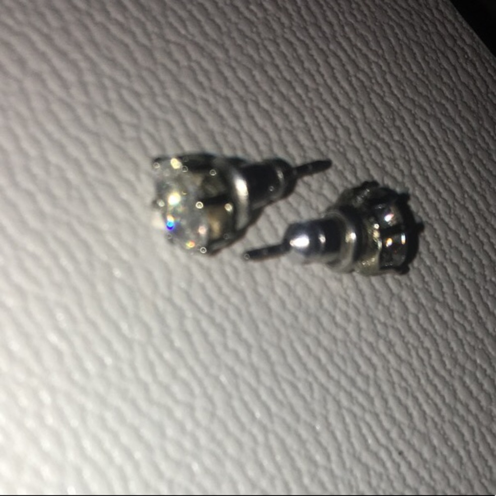 ๐ diamond earrings - Picture 2 of 2